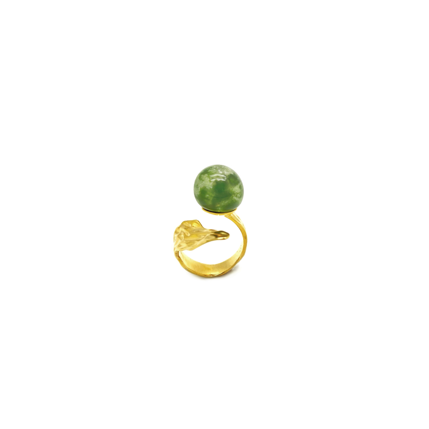 Anillo esfera blanca y teja dorada