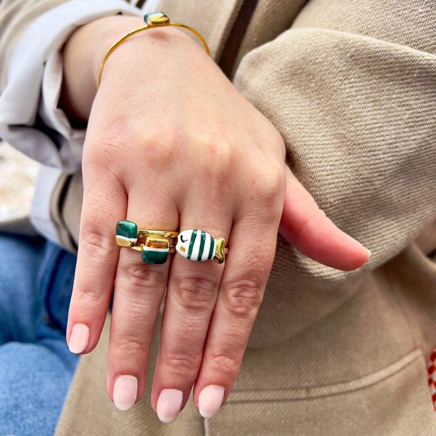 Anillo mini Mattonella verde bosque y oro