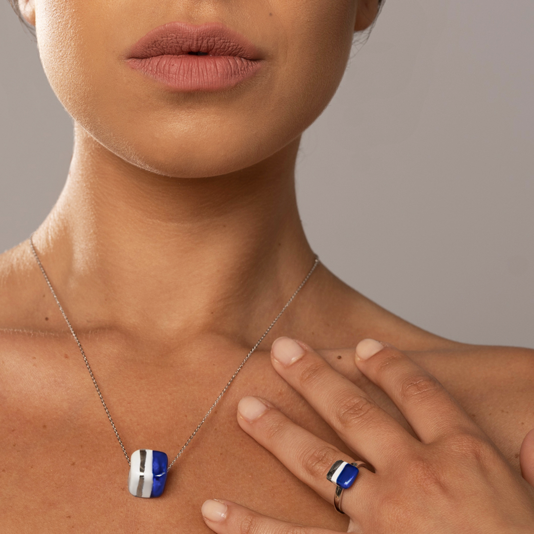 Pendente con cubo Mattonella blu stampa e platino