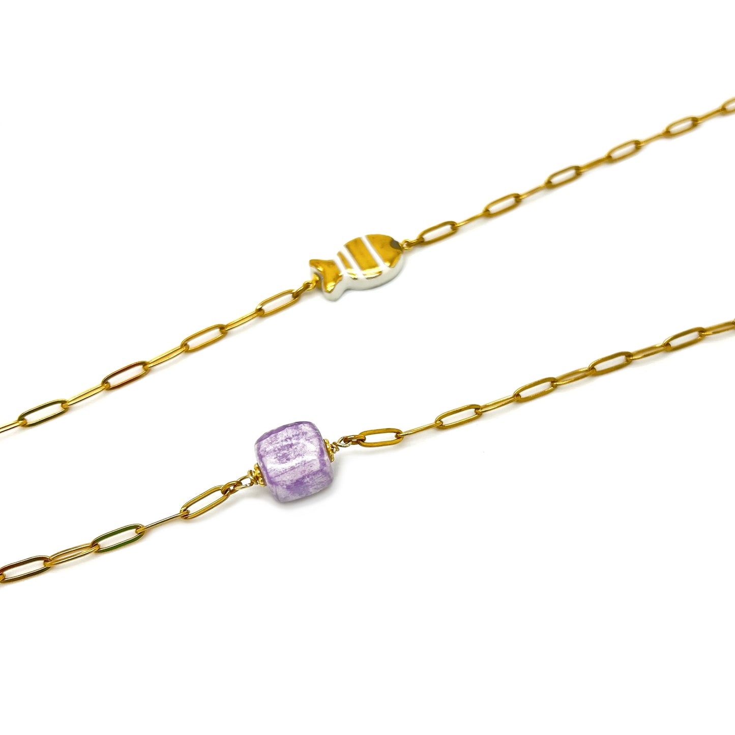 Glasses chain with gold majolica and blue cube