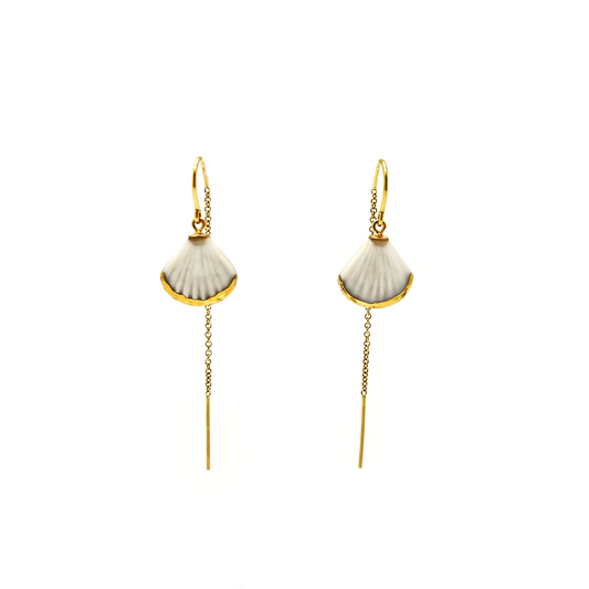 Pendientes de mayólica con flores azules y doradas