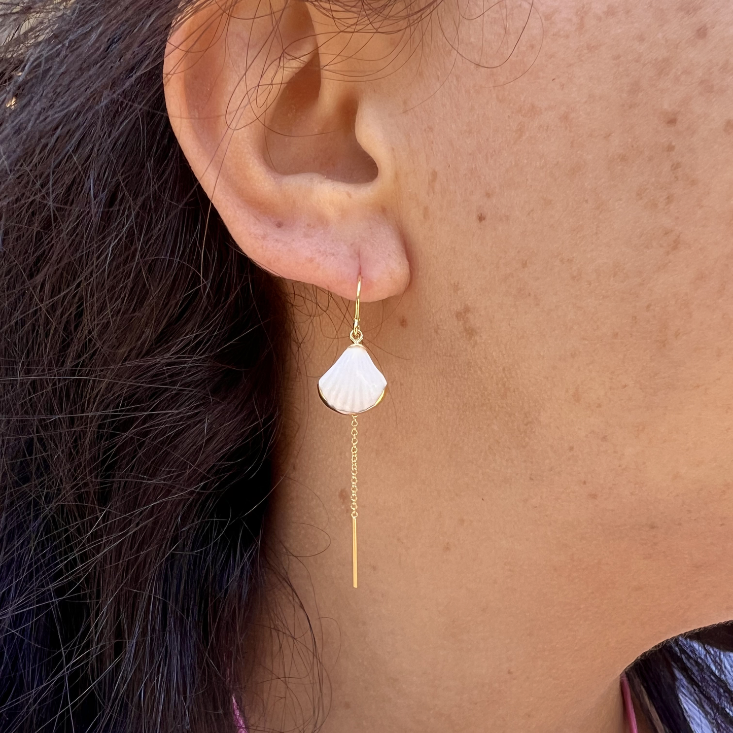 Pendientes de mayólica con flores azules y doradas