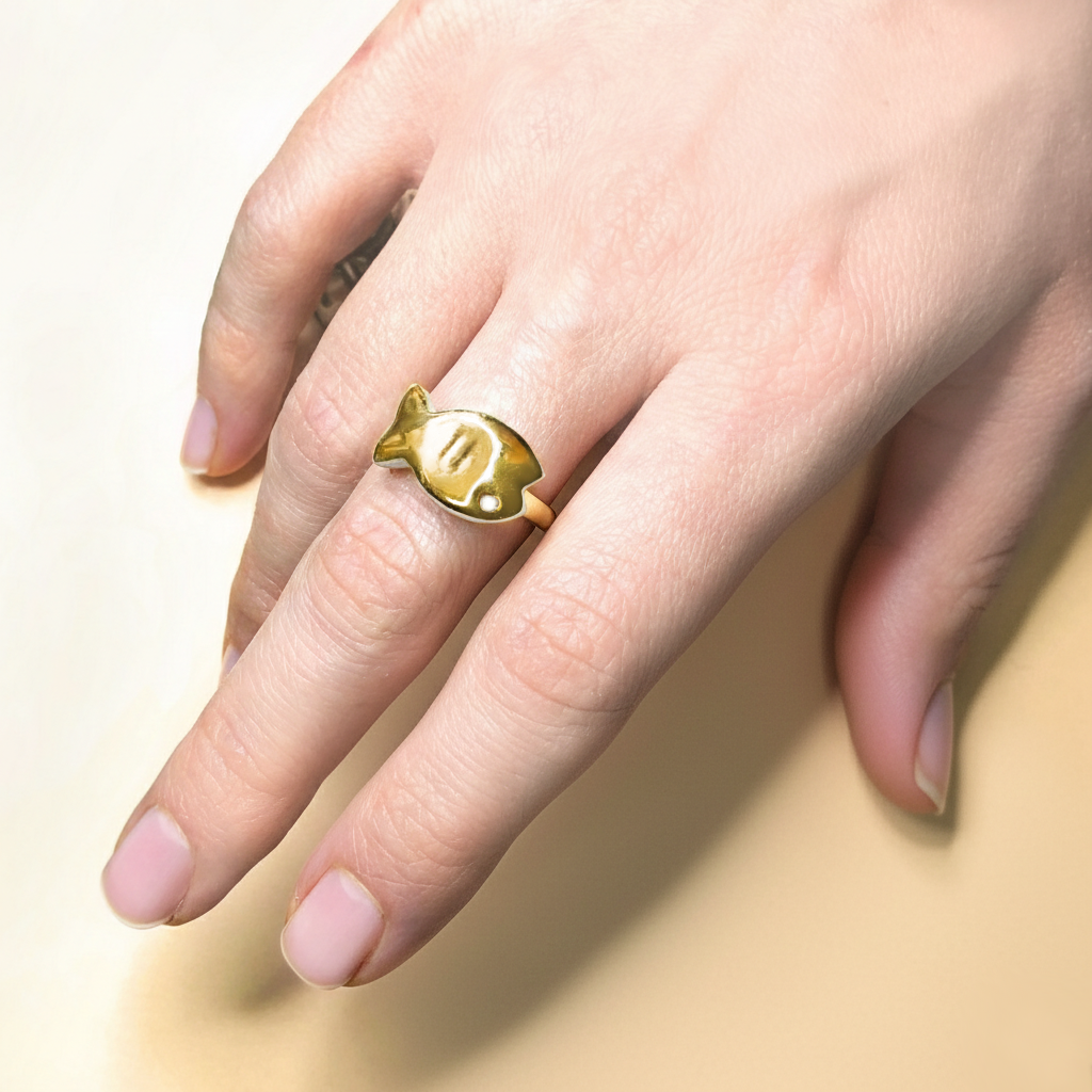 Gold fish ring