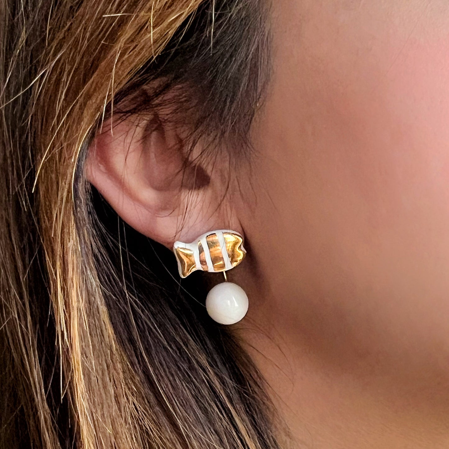 Gold fish and white pearl button earrings